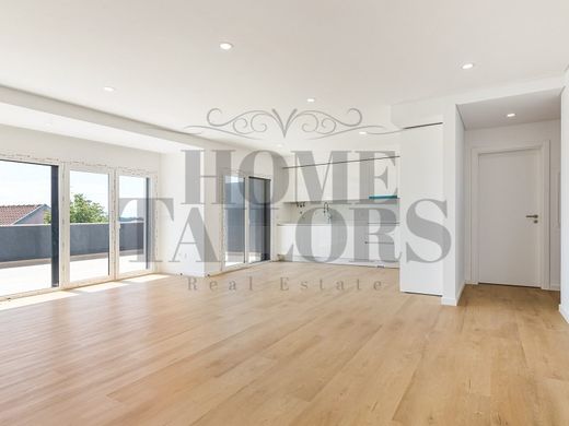 Luxury home in Almada, Distrito de Setúbal