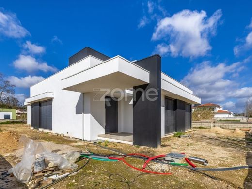 Luxury home in Leiria, Distrito de Leiria