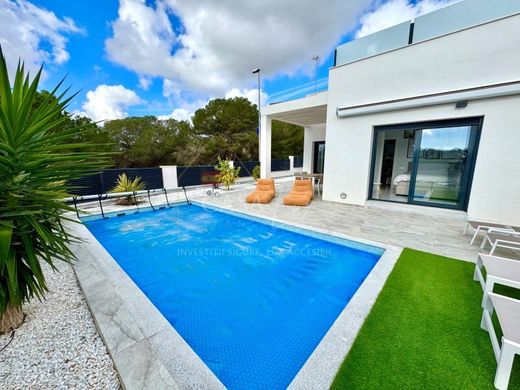 Πολυτελή κατοικία σε Pilar de la Horadada, Provincia de Alicante