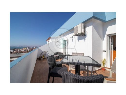 Квартира, Баррейру, Barreiro