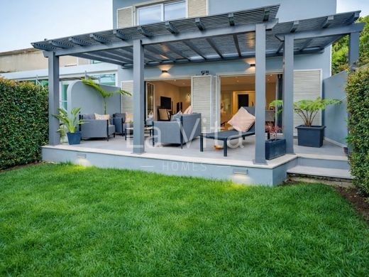 Villa Plurifamiliare a Cascais, Lisbona