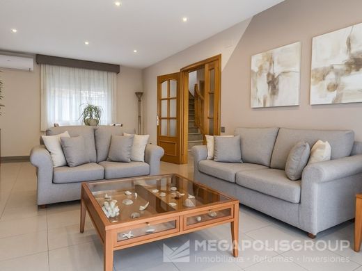 Luxus-Haus in Sant Vicenç dels Horts, Provinz Barcelona