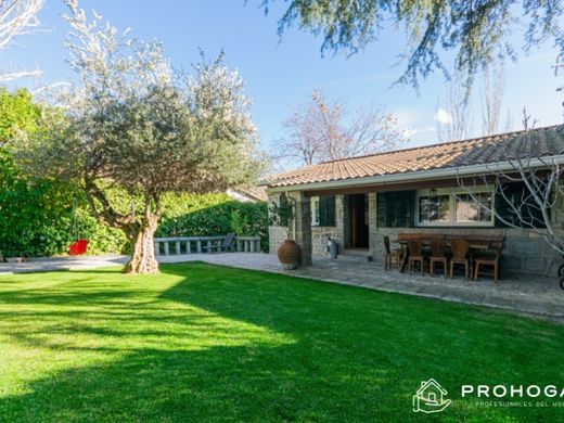 ‏וילה רב-משפחתית ב  Colmenar Viejo, Provincia de Madrid