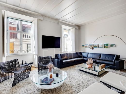 아파트 / Misericórdia, Lisbon