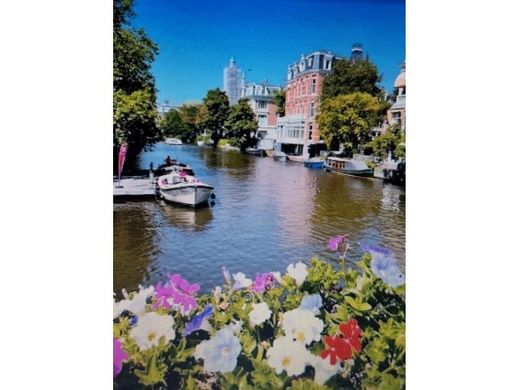 Hotel in Almere Stad, Gemeente Almere