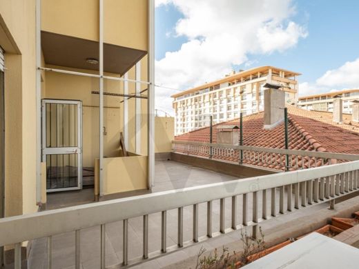 Apartment / Etagenwohnung in Lissabon, Lisbon