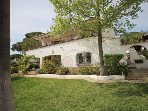 Luxus-Haus in Calonge, Provinz Girona