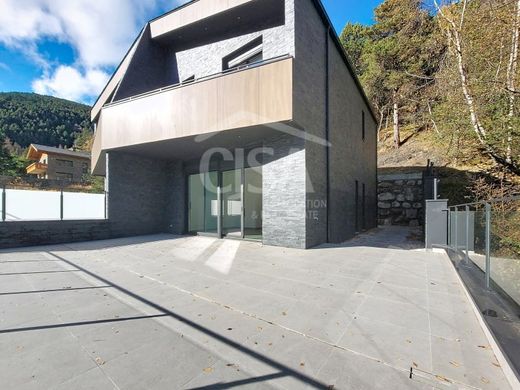 ‏וילה רב-משפחתית ב  la Massana, La Massana