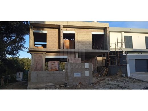 Συγκρότημα ανεξάρτητων κατοικιών σε Sesimbra, Distrito de Setúbal