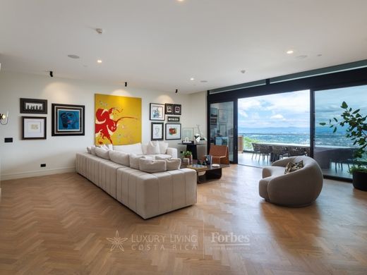 Apartment for sale in Santa Ana