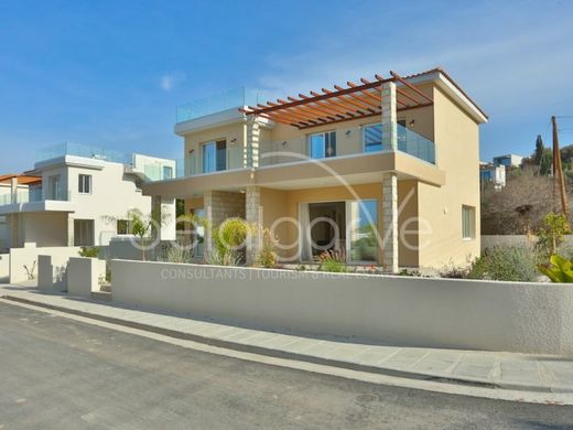 Detached House in Chlórakas, Paphos District