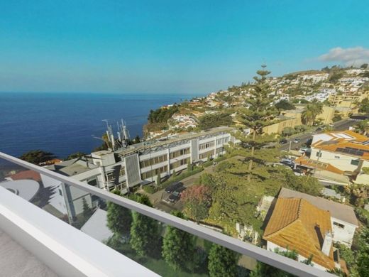 Santa Cruz, Madeiraのアパートメント