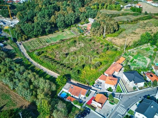 地皮  Guimarães, Distrito de Braga