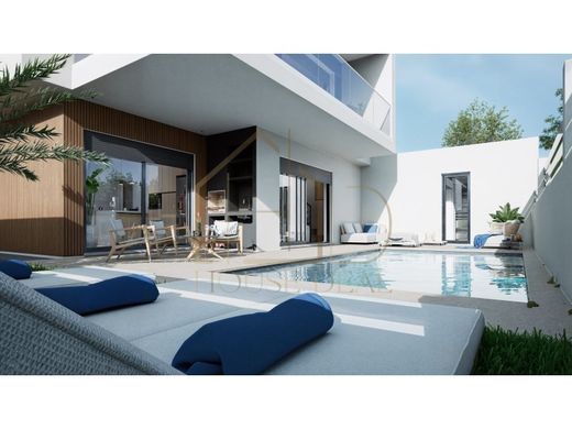 단독 저택 / Seixal, Distrito de Setúbal