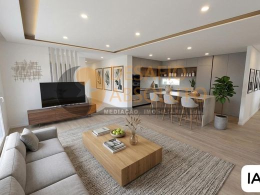 Einfamilienhaus in Seixal, Distrito de Setúbal