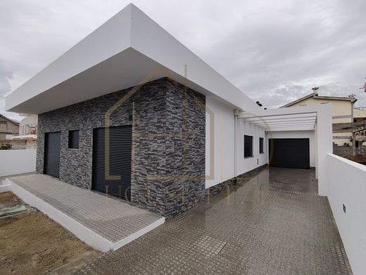 단독 저택 / Seixal, Distrito de Setúbal