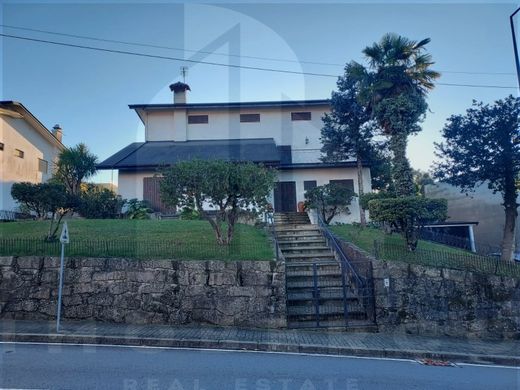 Casa en Paços de Ferreira, Oporto