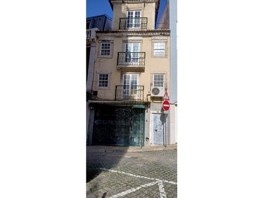 مجمع شقق ﻓﻲ لشبونة, Lisbon