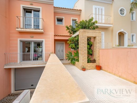 Twee-onder-een-kapwoning in Loulé, Distrito de Faro