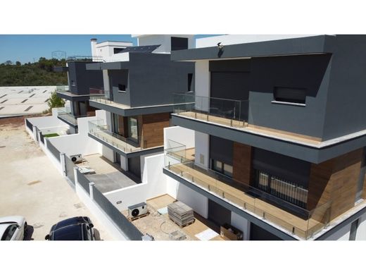 Смежная Вилла, Vila Franca de Xira, Distrito de Lisboa