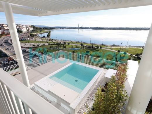 Dublex Barreiro, Distrito de Setúbal