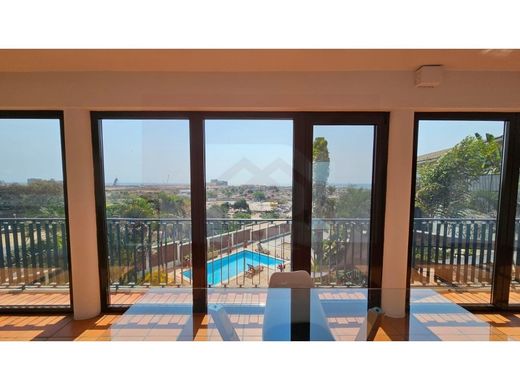 منزل ﻓﻲ Luanda, Luanda Province