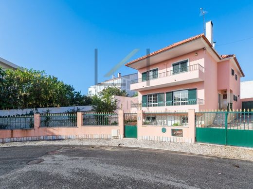 Vrijstaand huis in Cascais, Distrito de Lisboa