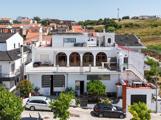 Casa Independente - Almada, Setúbal