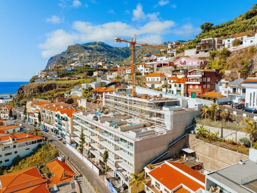 Διαμέρισμα σε Καμάρα ντε Λόμπος, Câmara de Lobos