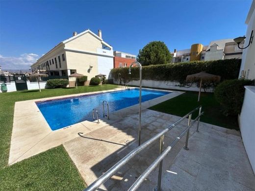 ‏וילה רב-משפחתית ב  Alhaurín de la Torre, Provincia de Málaga