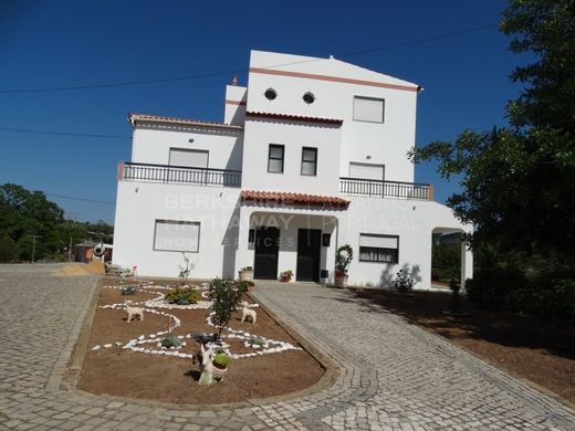 Detached House in São Brás de Alportel, Distrito de Faro