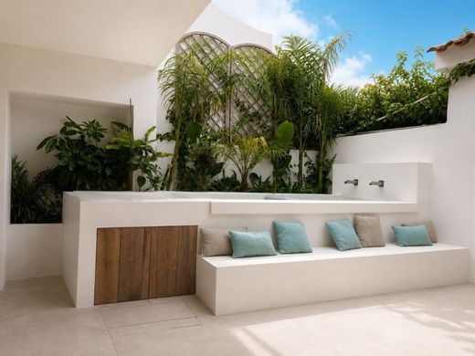 Luxury home in Marbella, Malaga