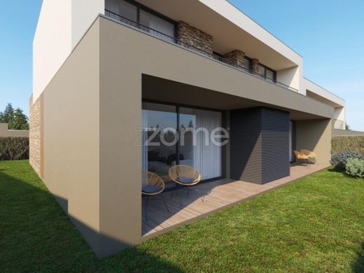 Luxe woning in Maia, Distrito do Porto