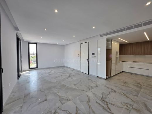 Apartment / Etagenwohnung in Germasógeia, Limassol District