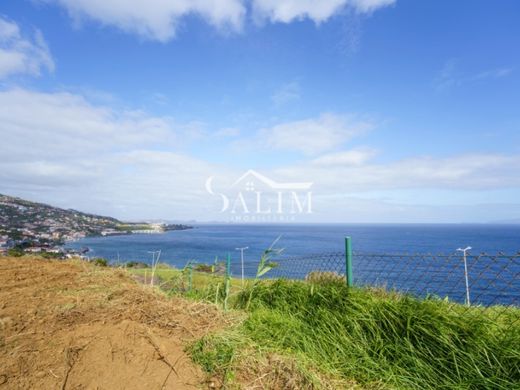 Grundstück in Santa Cruz, Madeira