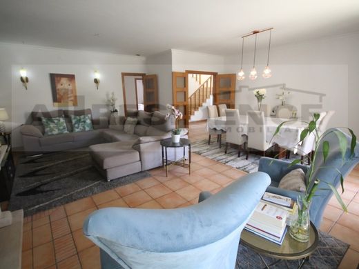 Einfamilienhaus in Silves, Distrito de Faro