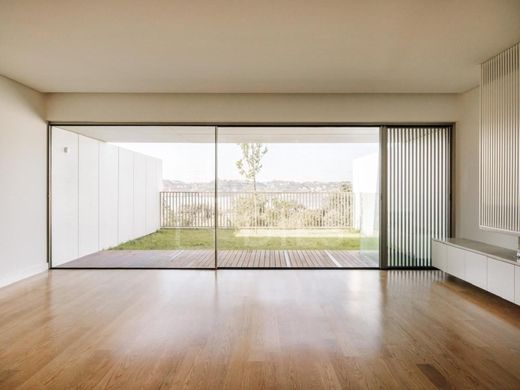 Πολυτελή κατοικία σε Alcântara, Almada