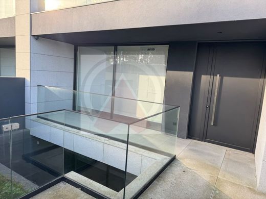 ヴィラ・ノヴァ・デ・ガイア
, Vila Nova de Gaiaの高級住宅