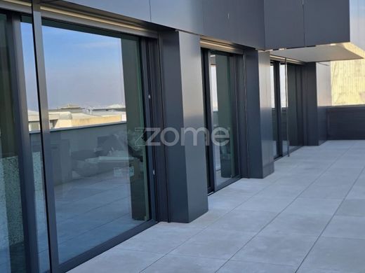 Apartment / Etagenwohnung in Vila Nova de Gaia, Distrito do Porto