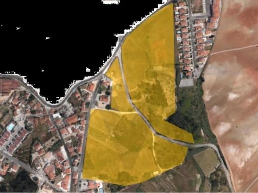 Land in Torres Vedras, Lisbon