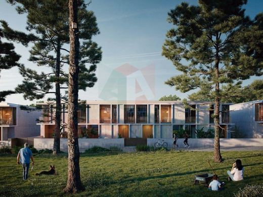 Casa di lusso a Vila Nova de Gaia, Oporto