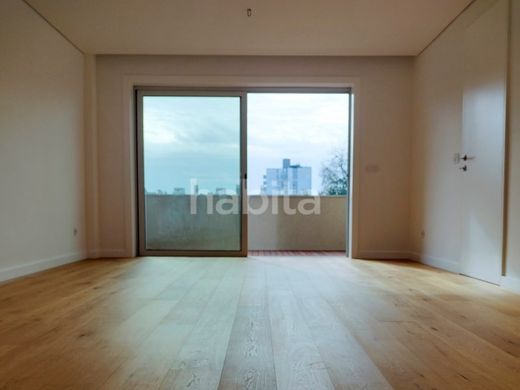 Apartment / Etagenwohnung in Porto, Distrito do Porto