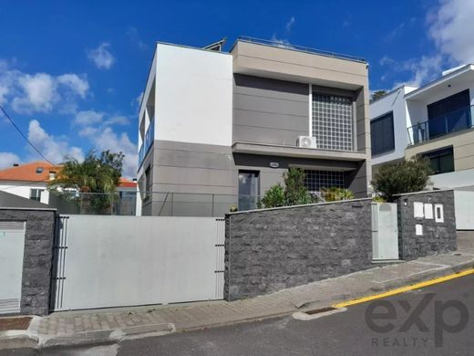 Πολυτελή κατοικία σε Φουντσάλ, Funchal