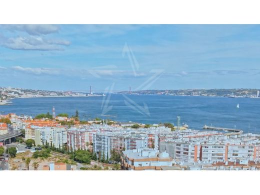 Apartment in Oeiras, Lisbon