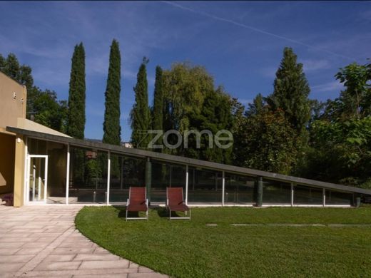 豪宅  Marco de Canavezes, Marco de Canaveses