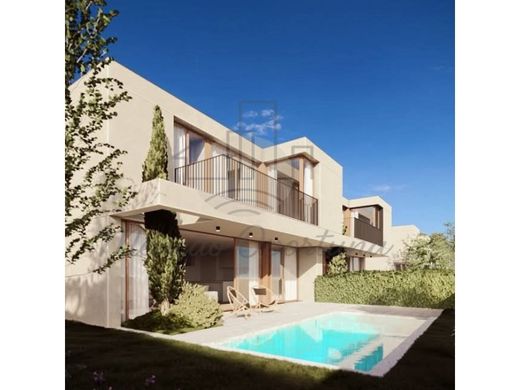 半独立式房屋  Guimarães, Distrito de Braga