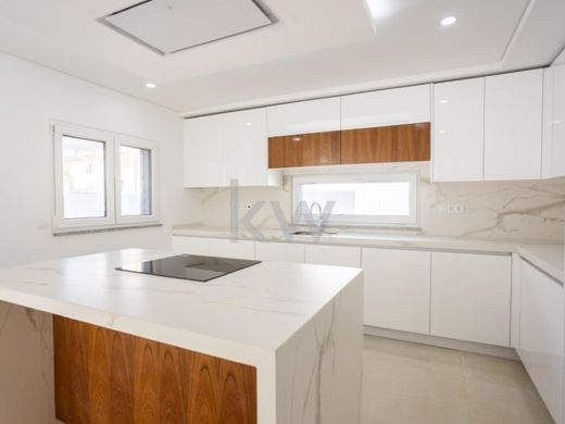 Luxe woning in Almada, Distrito de Setúbal