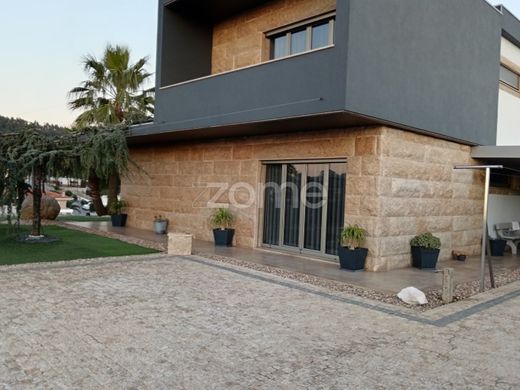 ‏בתי יוקרה ב  Paredes, Distrito do Porto