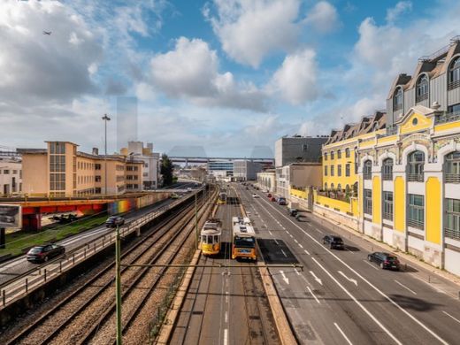 Apartment / Etagenwohnung in Estrela, Lisbon