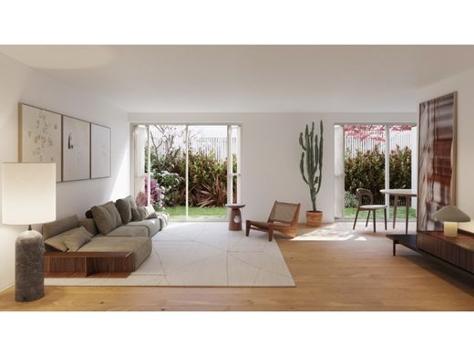 Apartment in Alcântara, Almada